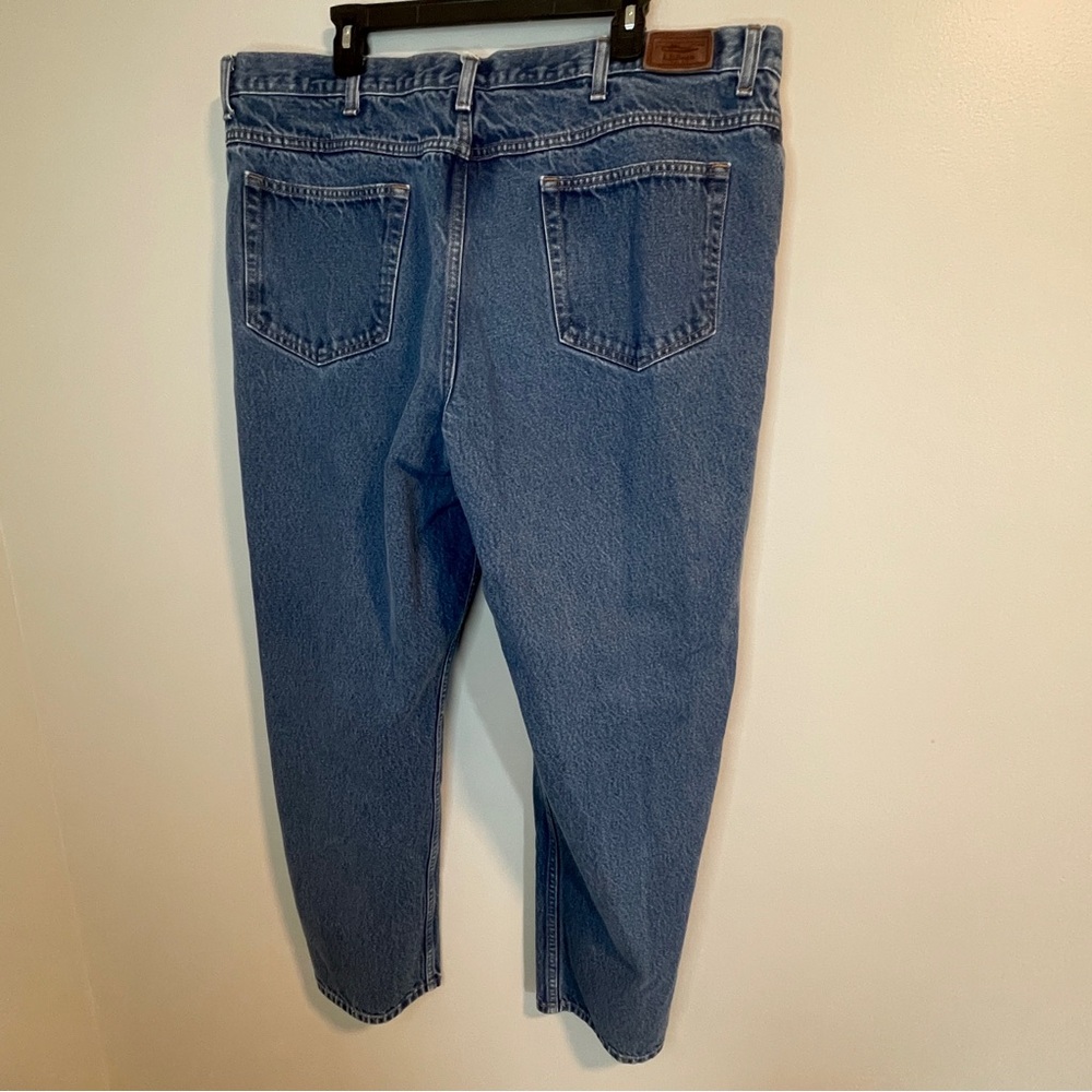 L.L. Bean Vintage Natural Fit Blue Jeans - Picture 2 of 6